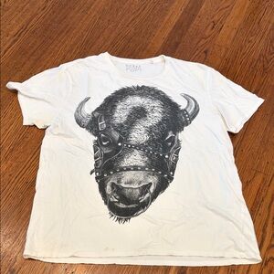 Vintage Guess Bison Graphic Tee - men's size XL